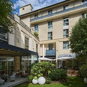 Ampere Otel